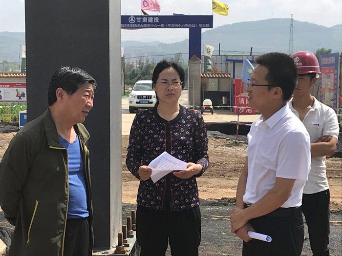 市政協(xié)副主席禹文長(zhǎng)一行調(diào)研平?jīng)鲞^境車輛綜合服務(wù)中心一期(平?jīng)鍪兄行某潆娬荆╉?xiàng)目建設(shè)工作(圖2) 市政協(xié)副主席禹文長(zhǎng)一行調(diào)研平?jīng)鲞^境車輛綜合服務(wù)中心一期(平?jīng)鍪兄行某潆娬荆╉?xiàng)目建設(shè)工作(圖2)