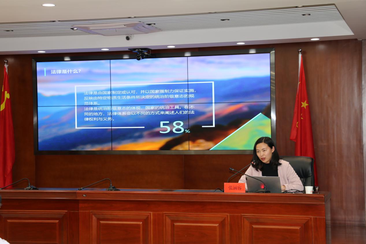 內(nèi)強(qiáng)素質(zhì)外樹形象 凝心聚力共謀發(fā)展——泓源公司員工綜合素質(zhì)提升培訓(xùn)活動(dòng)圓滿結(jié)束(圖3) 內(nèi)強(qiáng)素質(zhì)外樹形象 凝心聚力共謀發(fā)展——泓源公司員工綜合素質(zhì)提升培訓(xùn)活動(dòng)圓滿結(jié)束(圖3)