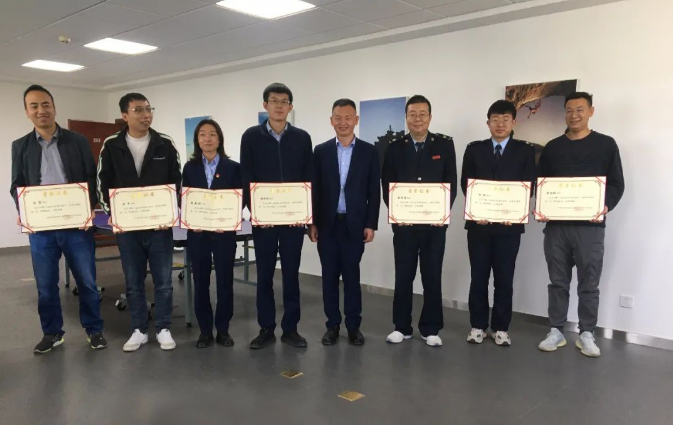 市產(chǎn)投集團團委舉辦“慶五一、迎五四”球類(lèi)聯(lián)誼比賽(圖3)